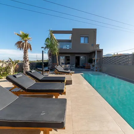 Villa Naturalia Grey Luxury - Private Pool - Sleeps 8 *