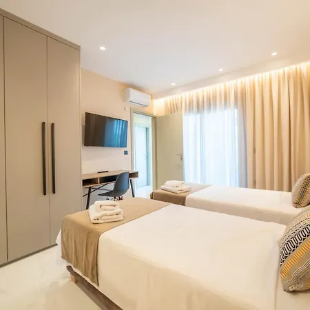 Naturalia Grey Luxury - Private Pool - Sleeps 8 Hersónissos