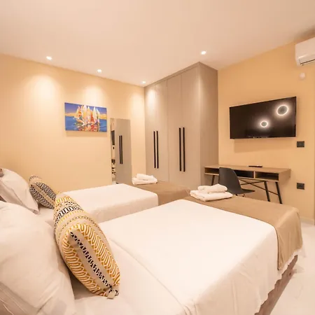 Villa Naturalia Grey Luxury - Private Pool - Sleeps 8