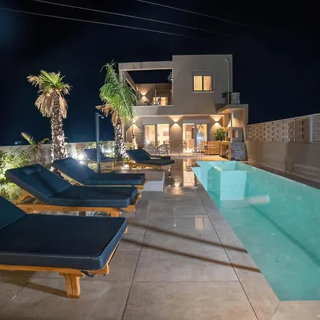 Naturalia Grey Luxury - Private Pool - Sleeps 8 Βίλα