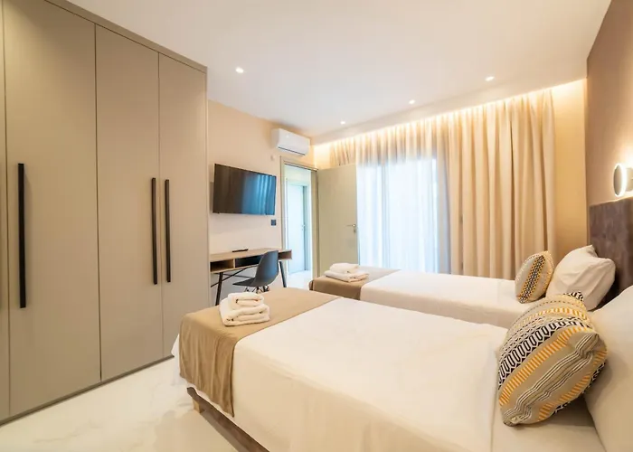 Naturalia Grey Luxury - Private Pool - Sleeps 8 Limenas Chersonisou