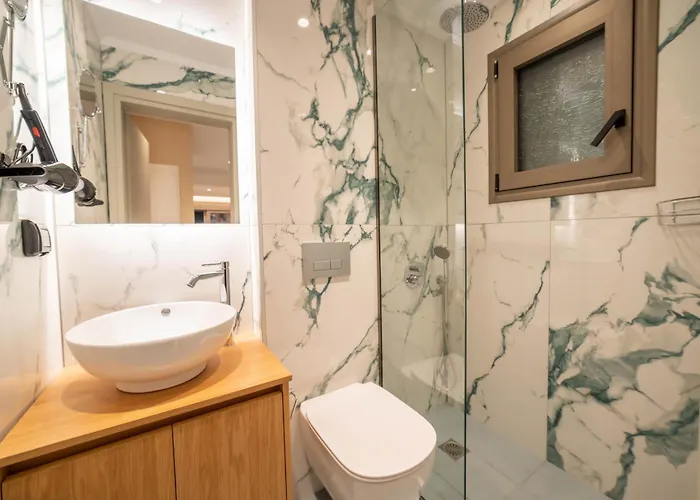 Villa Naturalia Grey Luxury - Private Pool - Sleeps 8