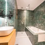 Villa Naturalia Grey Luxury - Private Pool - Sleeps 8
