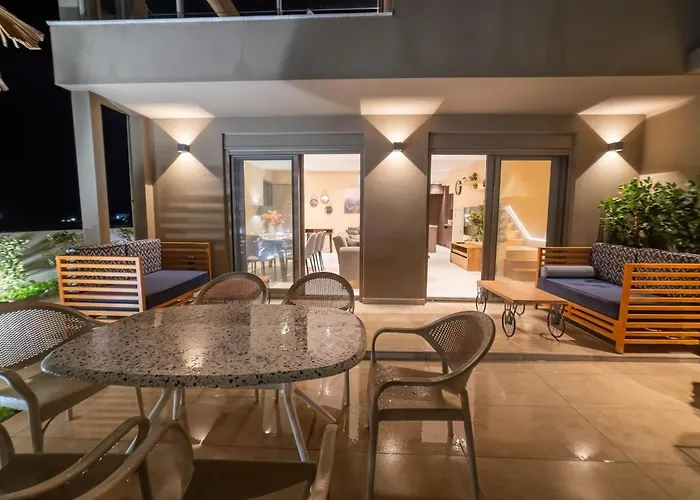 Naturalia Grey Luxury - Private Pool - Sleeps 8 Vila *