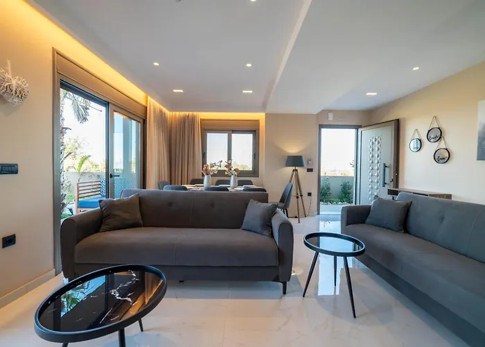 Vila Naturalia Grey Luxury - Private Pool - Sleeps 8 Hersonissos (Crete)