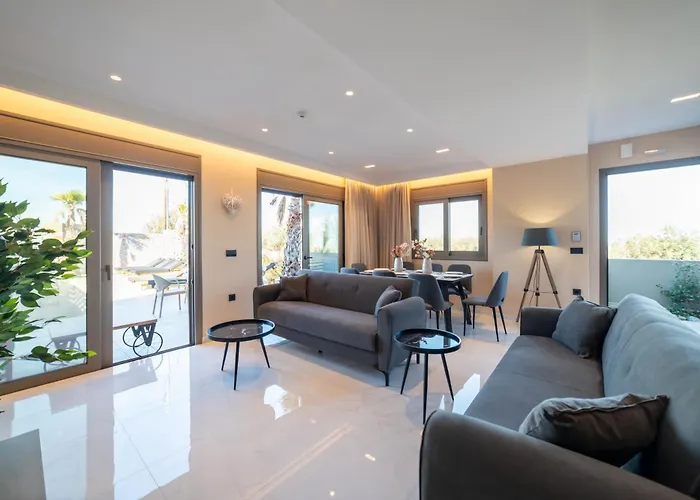 Naturalia Grey Luxury - Private Pool - Sleeps 8 * Hersonissos (Crete)