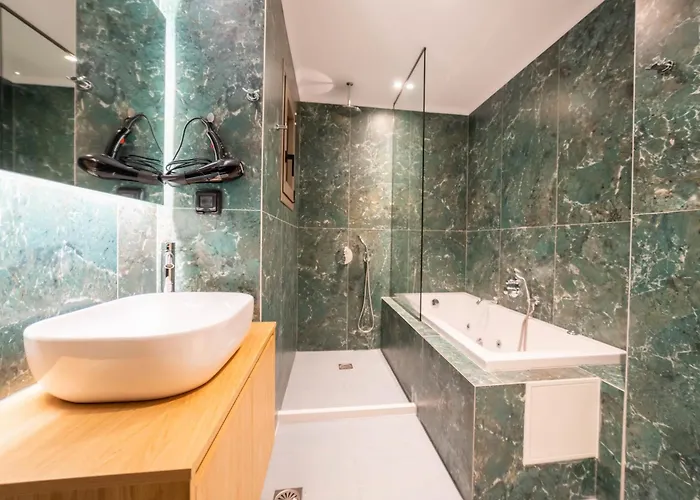 Vila Naturalia Grey Luxury - Private Pool - Sleeps 8