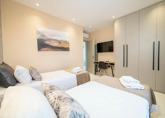 Naturalia Grey Luxury - Private Pool - Sleeps 8 Hersonissos (Crete)