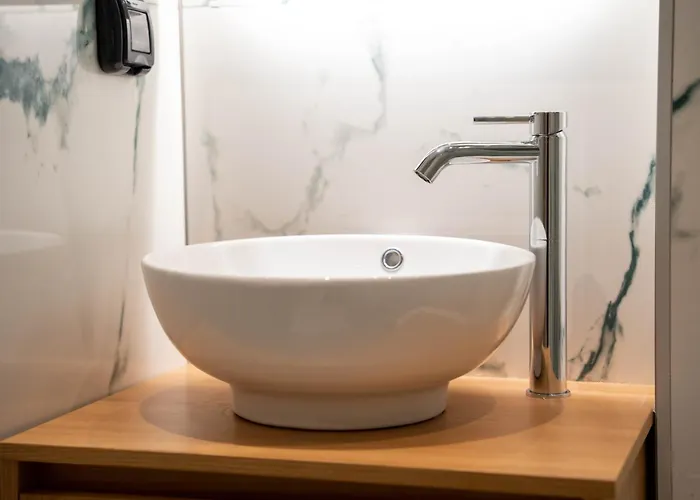 Naturalia Grey Luxury - Private Pool - Sleeps 8 Villa